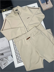 {{productViewItem.photos[photoViewList.activeNavIndex].Alt || productViewItem.photos[photoViewList.activeNavIndex].Description || 'Спортивный костюм ZEGNA'}}