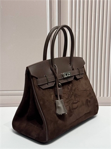 {{productViewItem.photos[photoViewList.activeNavIndex].Alt || productViewItem.photos[photoViewList.activeNavIndex].Description || 'Сумка HERMES'}}