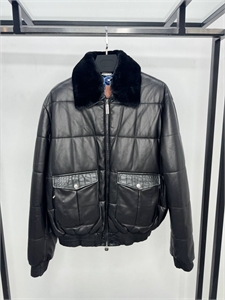 {{productViewItem.photos[photoViewList.activeNavIndex].Alt || productViewItem.photos[photoViewList.activeNavIndex].Description || 'Кожаная куртка SR'}}