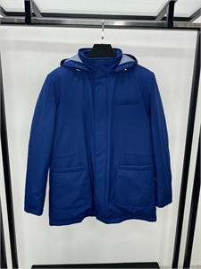 {{productViewItem.photos[photoViewList.activeNavIndex].Alt || productViewItem.photos[photoViewList.activeNavIndex].Description || 'Пуховик KITON'}}