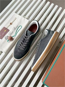 {{productViewItem.photos[photoViewList.activeNavIndex].Alt || productViewItem.photos[photoViewList.activeNavIndex].Description || 'Кеды LP'}}