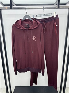 {{productViewItem.photos[photoViewList.activeNavIndex].Alt || productViewItem.photos[photoViewList.activeNavIndex].Description || 'Спортивный костюм SR со вставками из кожи крокодила'}}