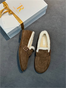 {{productViewItem.photos[photoViewList.activeNavIndex].Alt || productViewItem.photos[photoViewList.activeNavIndex].Description || 'Лоферы THE ROW'}}