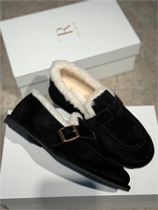 {{productViewItem.photos[photoViewList.activeNavIndex].Alt || productViewItem.photos[photoViewList.activeNavIndex].Description || 'Лоферы THE ROW'}}