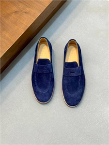 {{productViewItem.photos[photoViewList.activeNavIndex].Alt || productViewItem.photos[photoViewList.activeNavIndex].Description || 'Туфли BC'}}