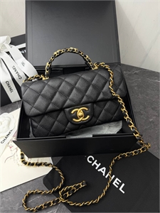 {{productViewItem.photos[photoViewList.activeNavIndex].Alt || productViewItem.photos[photoViewList.activeNavIndex].Description || 'Сумка CHANEL'}}
