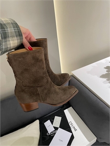 {{productViewItem.photos[photoViewList.activeNavIndex].Alt || productViewItem.photos[photoViewList.activeNavIndex].Description || 'Ботинки CELINE'}}