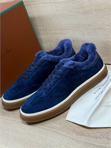 {{productViewItem.photos[photoViewList.activeNavIndex].Alt || productViewItem.photos[photoViewList.activeNavIndex].Description || 'Кеды на меху LP'}}