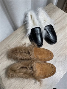 {{productViewItem.photos[photoViewList.activeNavIndex].Alt || productViewItem.photos[photoViewList.activeNavIndex].Description || 'Лоферы CHANEL'}}