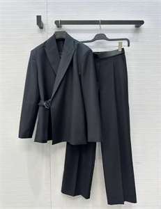 Костюм LOEWE 168600