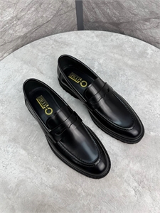 {{productViewItem.photos[photoViewList.activeNavIndex].Alt || productViewItem.photos[photoViewList.activeNavIndex].Description || 'Туфли ZILLI'}}