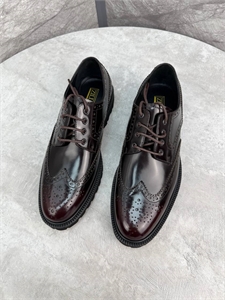 {{productViewItem.photos[photoViewList.activeNavIndex].Alt || productViewItem.photos[photoViewList.activeNavIndex].Description || 'Туфли ZILLI'}}