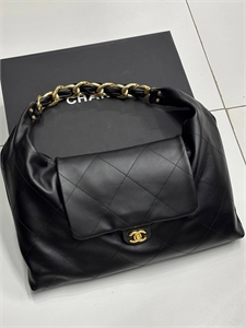 {{productViewItem.photos[photoViewList.activeNavIndex].Alt || productViewItem.photos[photoViewList.activeNavIndex].Description || 'Сумка CHANEL'}}