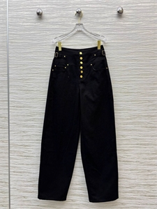 {{productViewItem.photos[photoViewList.activeNavIndex].Alt || productViewItem.photos[photoViewList.activeNavIndex].Description || 'Джинсы Schiaparelli'}}