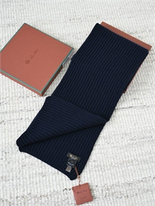 {{productViewItem.photos[photoViewList.activeNavIndex].Alt || productViewItem.photos[photoViewList.activeNavIndex].Description || 'шарф LP'}}