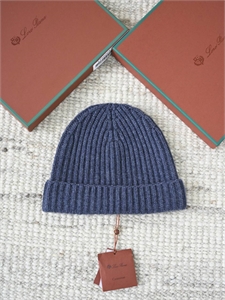 {{productViewItem.photos[photoViewList.activeNavIndex].Alt || productViewItem.photos[photoViewList.activeNavIndex].Description || 'Шапка LP'}}