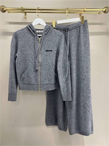 Костюм MIU MIU 169204