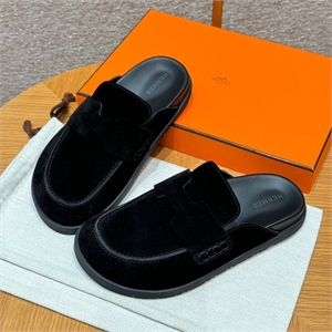 {{productViewItem.photos[photoViewList.activeNavIndex].Alt || productViewItem.photos[photoViewList.activeNavIndex].Description || 'Мюли HERMES'}}