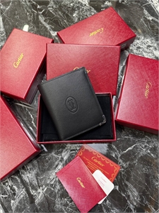 {{productViewItem.photos[photoViewList.activeNavIndex].Alt || productViewItem.photos[photoViewList.activeNavIndex].Description || 'Бумажник CARTIER'}}