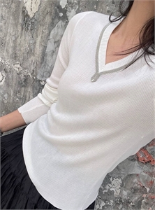 {{productViewItem.photos[photoViewList.activeNavIndex].Alt || productViewItem.photos[photoViewList.activeNavIndex].Description || 'Кофта BRUNELLO CUCINELLI'}}