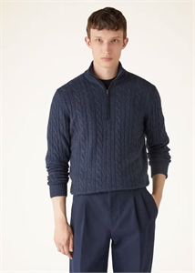 {{productViewItem.photos[photoViewList.activeNavIndex].Alt || productViewItem.photos[photoViewList.activeNavIndex].Description || 'Кашемировый свитер LP'}}