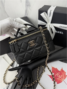 {{productViewItem.photos[photoViewList.activeNavIndex].Alt || productViewItem.photos[photoViewList.activeNavIndex].Description || 'Сумка CHANEL'}}