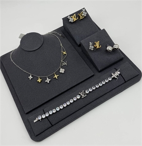 Серьги LOUIS VUITTON 170228