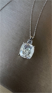 {{productViewItem.photos[photoViewList.activeNavIndex].Alt || productViewItem.photos[photoViewList.activeNavIndex].Description || 'Кулон GRAFF'}}