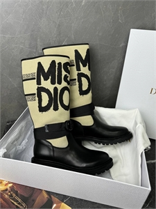 {{productViewItem.photos[photoViewList.activeNavIndex].Alt || productViewItem.photos[photoViewList.activeNavIndex].Description || 'Сапоги DIOR'}}