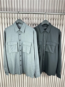 {{productViewItem.photos[photoViewList.activeNavIndex].Alt || productViewItem.photos[photoViewList.activeNavIndex].Description || 'Рубашка DG'}}