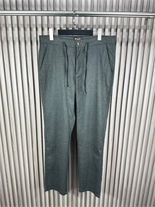 {{productViewItem.photos[photoViewList.activeNavIndex].Alt || productViewItem.photos[photoViewList.activeNavIndex].Description || 'Брюки LP'}}