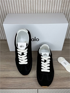 {{productViewItem.photos[photoViewList.activeNavIndex].Alt || productViewItem.photos[photoViewList.activeNavIndex].Description || 'Кроссовки ALO'}}