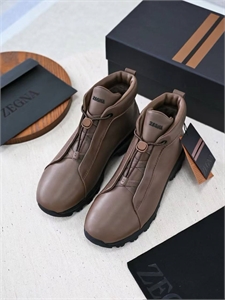 {{productViewItem.photos[photoViewList.activeNavIndex].Alt || productViewItem.photos[photoViewList.activeNavIndex].Description || 'Кроссовки ZEGNA'}}