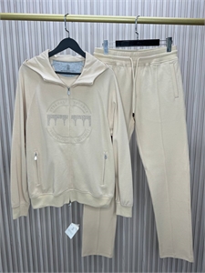 {{productViewItem.photos[photoViewList.activeNavIndex].Alt || productViewItem.photos[photoViewList.activeNavIndex].Description || 'Костюм BC'}}