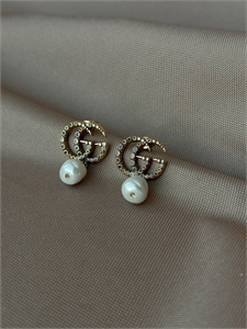 {{productViewItem.photos[photoViewList.activeNavIndex].Alt || productViewItem.photos[photoViewList.activeNavIndex].Description || 'Серьги GUCCI'}}