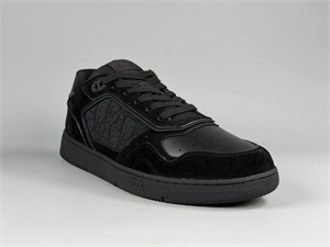 {{productViewItem.photos[photoViewList.activeNavIndex].Alt || productViewItem.photos[photoViewList.activeNavIndex].Description || 'Кеды DIOR'}}