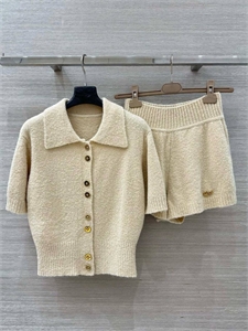 Костюм LOUIS VUITTON 171486