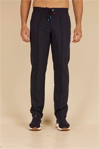 {{productViewItem.photos[photoViewList.activeNavIndex].Alt || productViewItem.photos[photoViewList.activeNavIndex].Description || 'Брюки KITON'}}