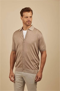 {{productViewItem.photos[photoViewList.activeNavIndex].Alt || productViewItem.photos[photoViewList.activeNavIndex].Description || 'Кардиган RACINELLO с коротким рукавом'}}