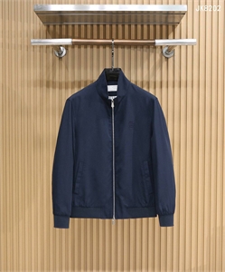 {{productViewItem.photos[photoViewList.activeNavIndex].Alt || productViewItem.photos[photoViewList.activeNavIndex].Description || 'Ветровка BC'}}