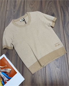 {{productViewItem.photos[photoViewList.activeNavIndex].Alt || productViewItem.photos[photoViewList.activeNavIndex].Description || 'Кофта FENDI'}}