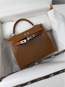 {{productViewItem.photos[photoViewList.activeNavIndex].Alt || productViewItem.photos[photoViewList.activeNavIndex].Description || 'Сумка HERMES'}}