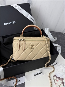 {{productViewItem.photos[photoViewList.activeNavIndex].Alt || productViewItem.photos[photoViewList.activeNavIndex].Description || 'Сумка CHANEL'}}