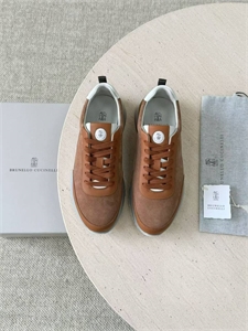 {{productViewItem.photos[photoViewList.activeNavIndex].Alt || productViewItem.photos[photoViewList.activeNavIndex].Description || 'Кроссовки BC'}}