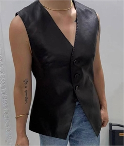 {{productViewItem.photos[photoViewList.activeNavIndex].Alt || productViewItem.photos[photoViewList.activeNavIndex].Description || 'Жилетка HERMES'}}