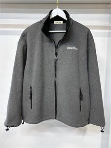 {{productViewItem.photos[photoViewList.activeNavIndex].Alt || productViewItem.photos[photoViewList.activeNavIndex].Description || 'Бомбер MIU MIU'}}