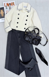 {{productViewItem.photos[photoViewList.activeNavIndex].Alt || productViewItem.photos[photoViewList.activeNavIndex].Description || 'Джинсы DIOR'}}