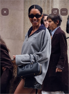 {{productViewItem.photos[photoViewList.activeNavIndex].Alt || productViewItem.photos[photoViewList.activeNavIndex].Description || 'Кардиган MIU MIU'}}