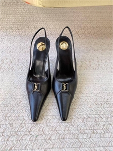 {{productViewItem.photos[photoViewList.activeNavIndex].Alt || productViewItem.photos[photoViewList.activeNavIndex].Description || 'Туфли YSL'}}