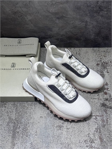 {{productViewItem.photos[photoViewList.activeNavIndex].Alt || productViewItem.photos[photoViewList.activeNavIndex].Description || 'Кроссовки BRUNELLO CUCINELLI'}}